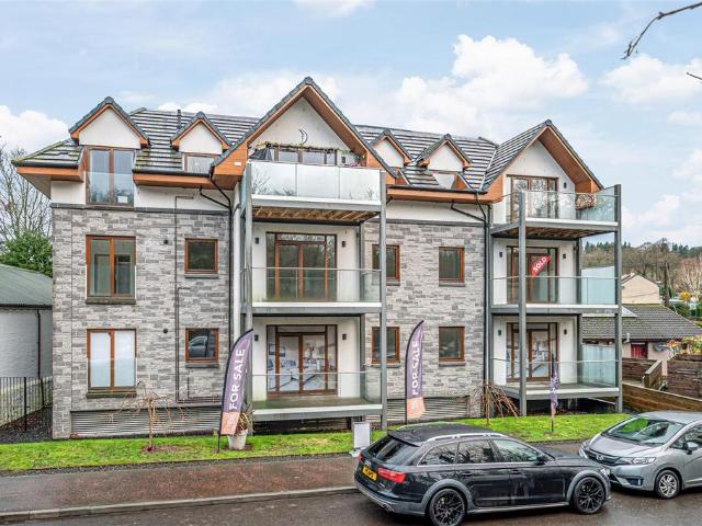 Flat for sale in Glenfarg, Scotland