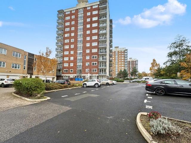 Flat for sale in Georgia, Isle Of Man