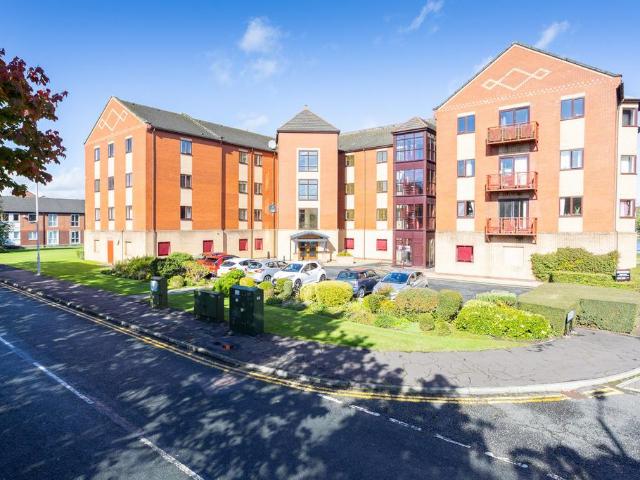 Flat for sale in Ashton-on-Ribble, Preston