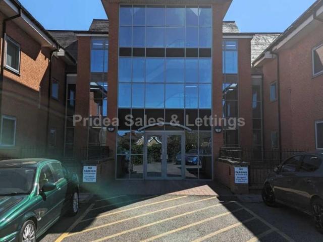 Flat for sale in Boultham, Brayford