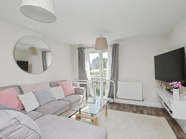 Flat for sale in Bletchley and Fenny Stratford, Fenny Stratford