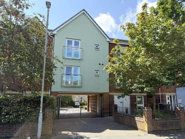 Flat for sale in Old Heath, Bilston