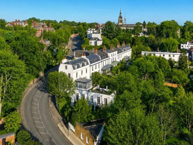 Flat for sale in Highgate, Greater London