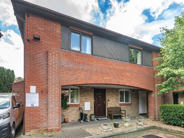 Flat for sale in Maldon