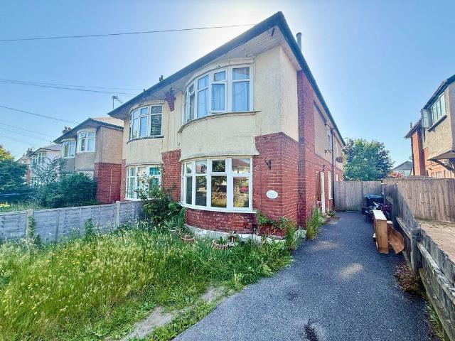 Flat for sale in Bournemouth
