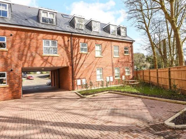Flat for sale in Chesham
