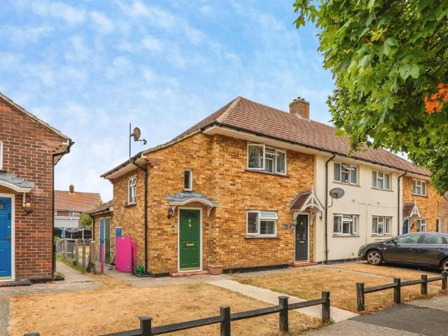 Flat for sale in Rowner, Gosport