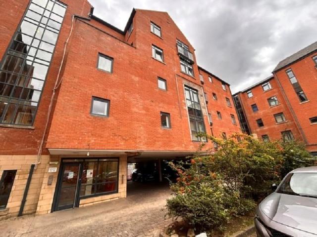 Flat for sale in Garrison Side, Hull