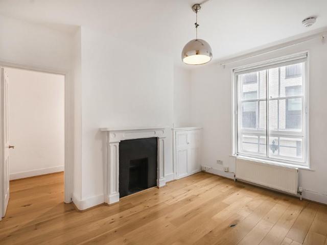 Flat for sale in Shoreditch, Greater London