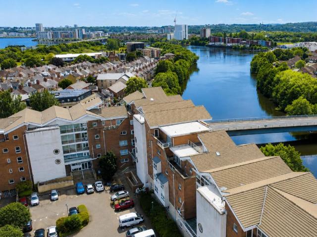 Flat for sale in Falcon Lodge, Wales