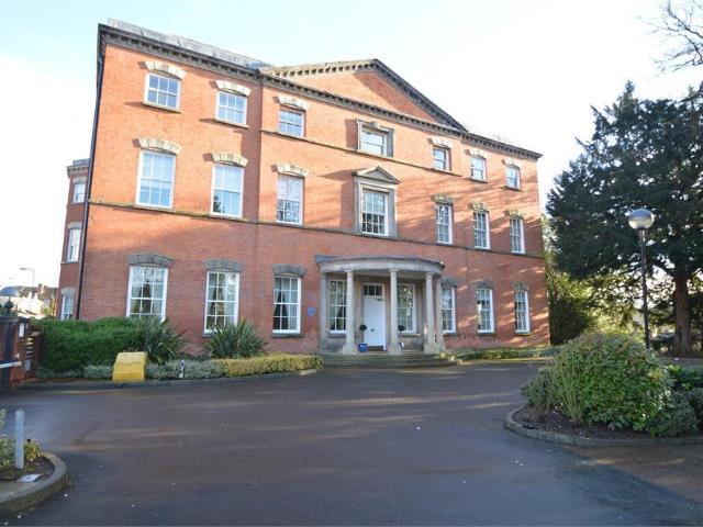 Flat for sale in Audnam, Amblecote