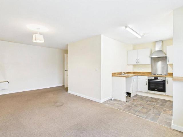 Flat for sale in Kinsley, West Yorkshire