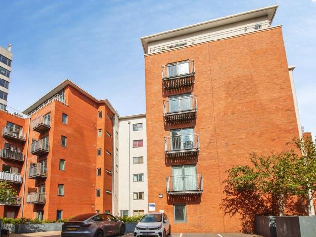 Flat for sale in City Centre, South Yorkshire
