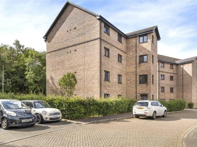 Flat for sale in Leith, Scotland