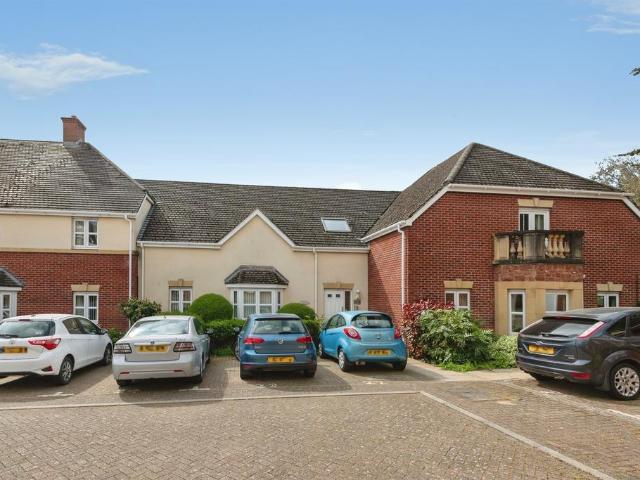 Flat for sale in Alcombe, Minehead