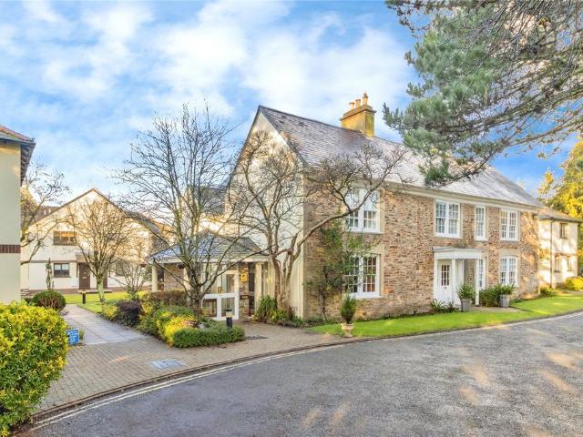 Flat for sale in Strode, Devon