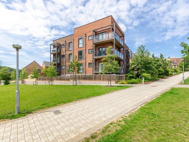 Flat for sale in Castle Hill, Monks Orchard