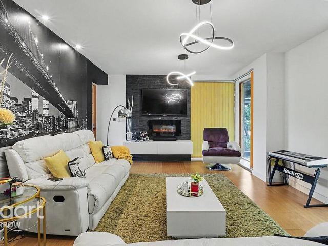 Flat for sale in Little Stanmore, Greater London