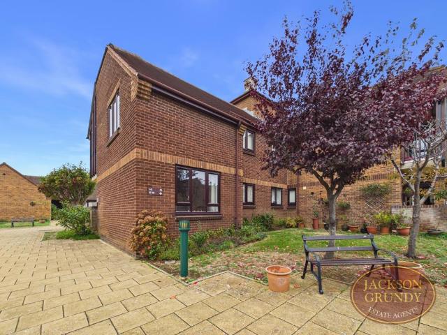 Flat for sale in Timken Estate, Duston