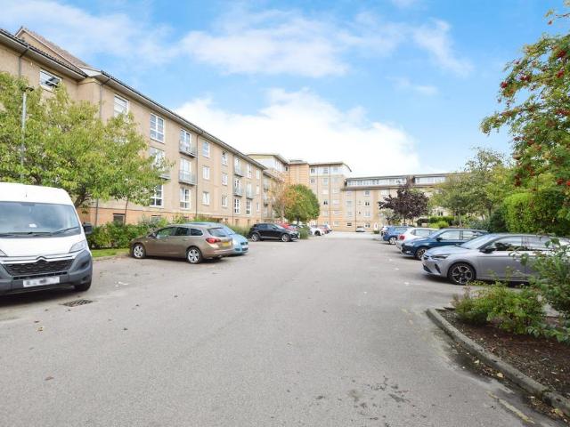 Flat for sale in Ballindoch, Scotland