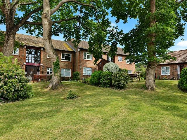 Flat for sale in St John's, Woking