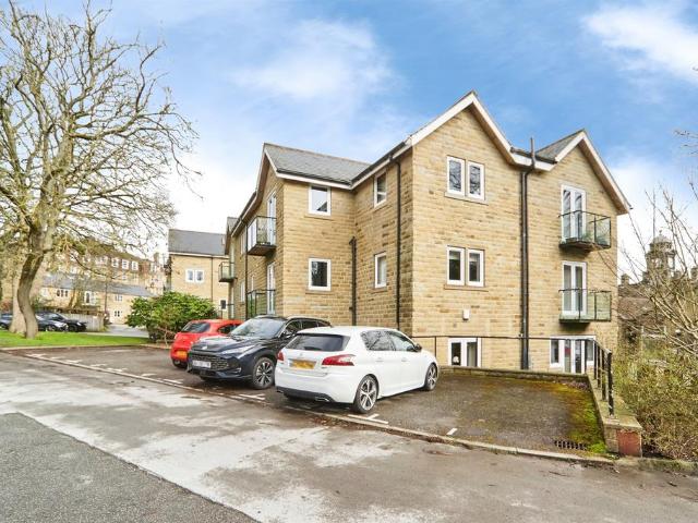 Flat for sale in Priestthorpe, Crossflatts