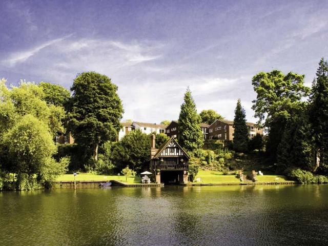 Flat for sale in Berrick Salome, Oxfordshire