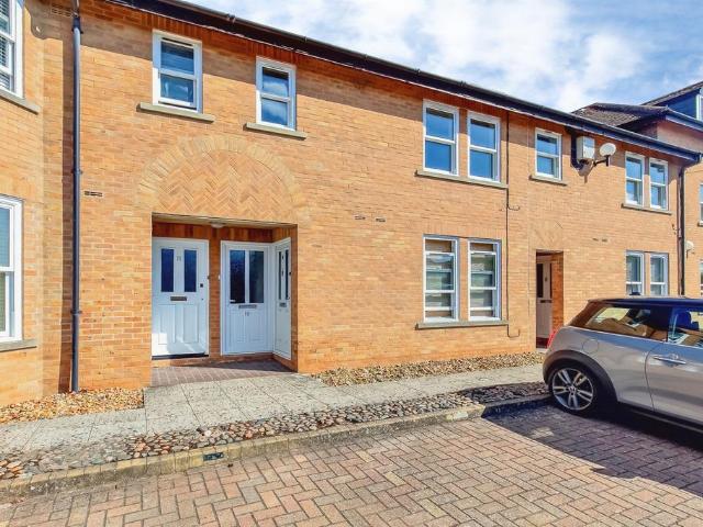 Flat for sale in Baron St Martin, Barholm