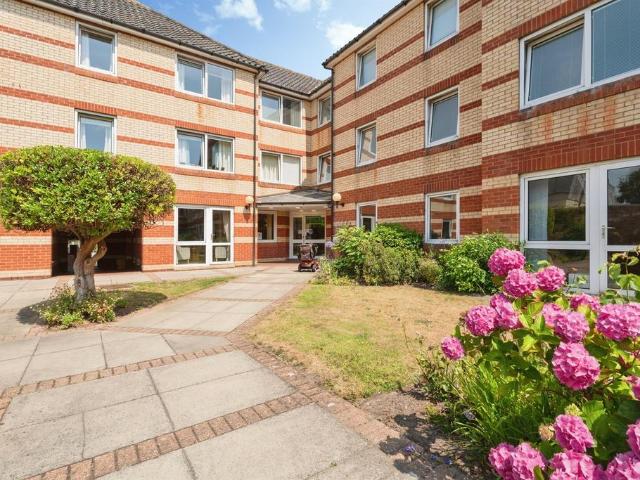Flat for sale in Comers, Norfolk