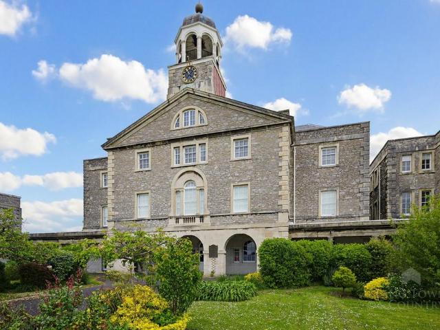 Flat for sale in Millfields, Mount Wise