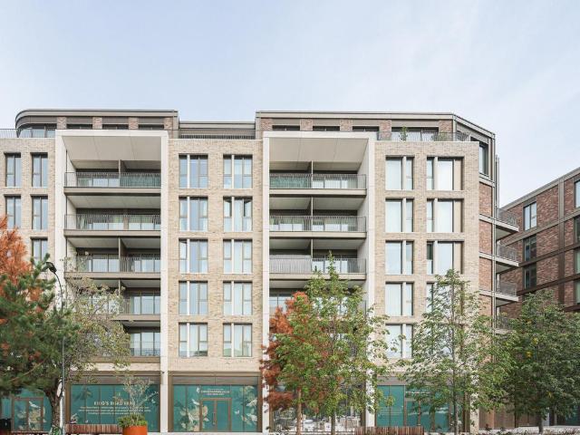 Flat for sale in Fulham, Greater London