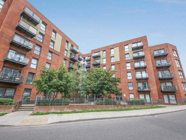 Flat for sale in Woolston, City Of Southampton