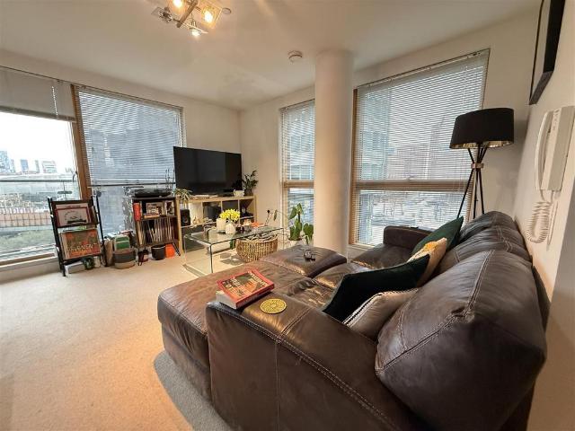Flat for sale in Green Quarter, Georgia