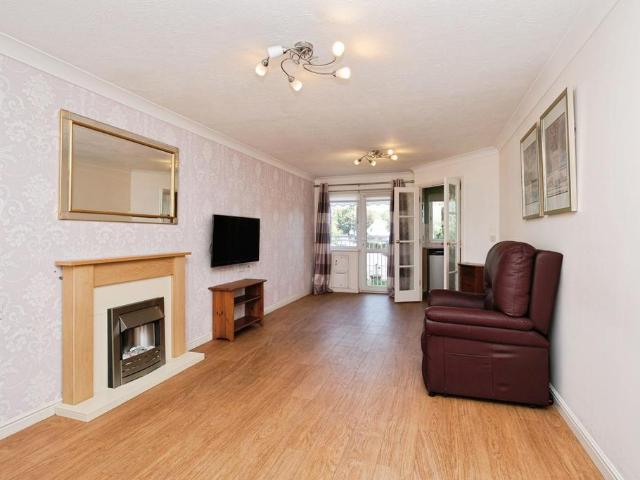 Flat for sale in Huyton, Knowsley