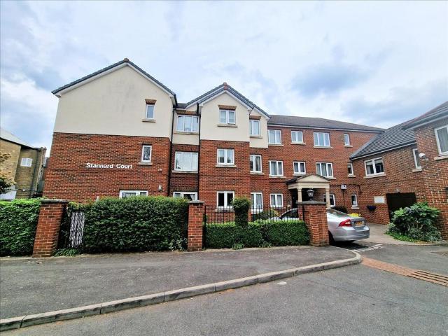 Flat for sale in London Borough of Lewisham, Greater London