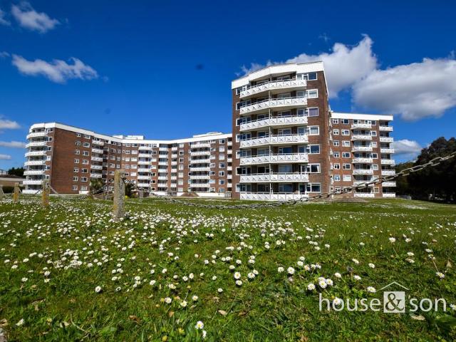 Flat for sale in Lansdowne, Springbourne