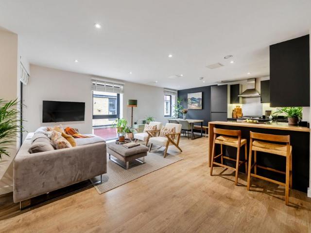 Flat for sale in Cordwell Estate, Greater London