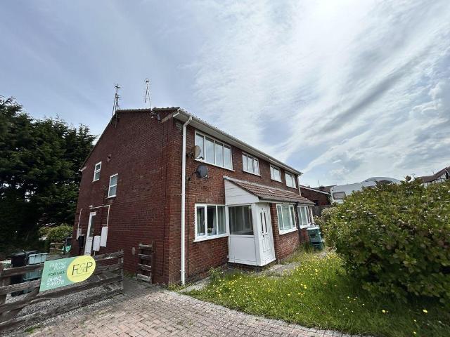Flat for sale in Colwyn Bay, Wales