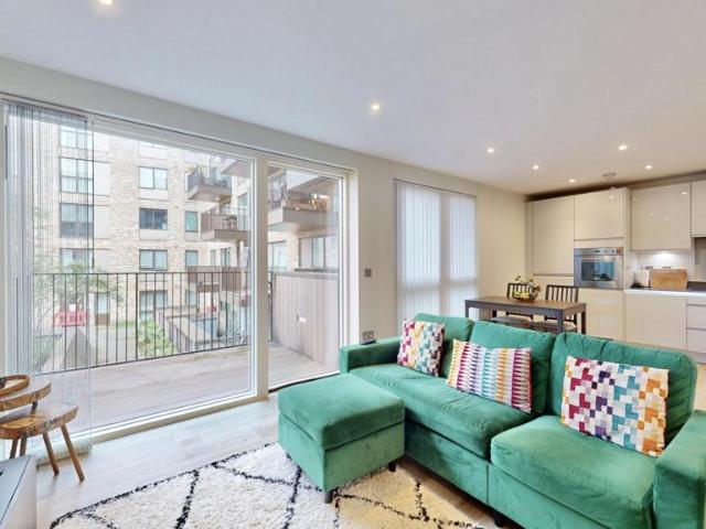 Flat for sale in Alperton, Greater London