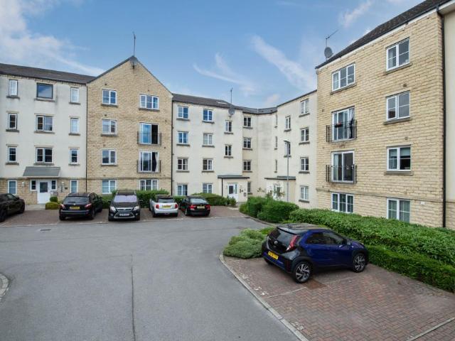 Flat for sale in Priestthorpe, Bingley