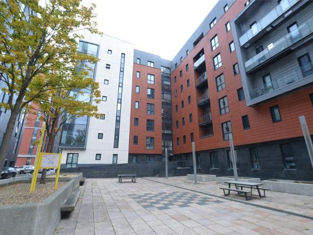 Flat for sale in Baltic Triangle, Calderstones