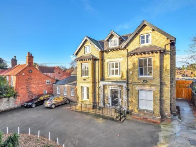 Flat for sale in Galley Hill, Ashby De La Launde