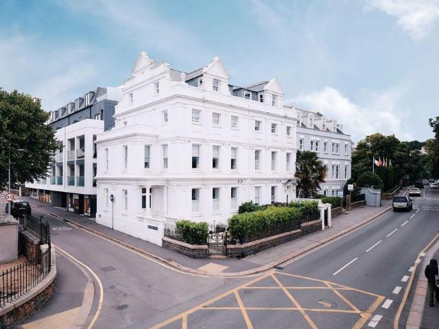 Flat for sale in St Helier, Greater London