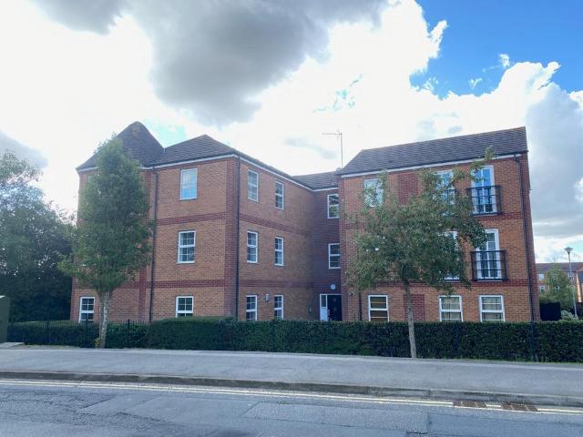 Flat for sale in Simpson Manor, Hardingstone