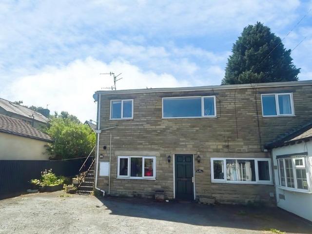 Flat for sale in Cottingley, West Yorkshire