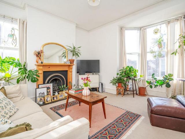 Flat for sale in Wolverton and Greenleys, Old Wolverton