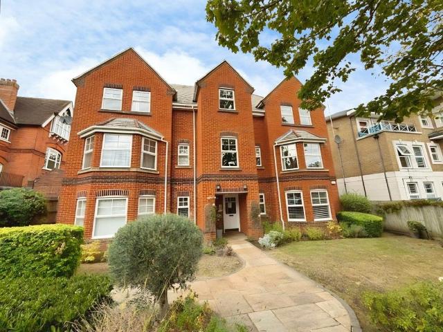 Flat for sale in Clewer Within, Windsor