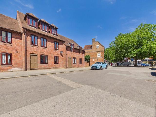 Flat for sale in Chesham