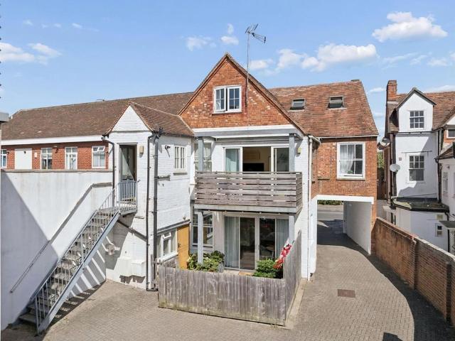 Flat for sale in Caldecott, Dromore