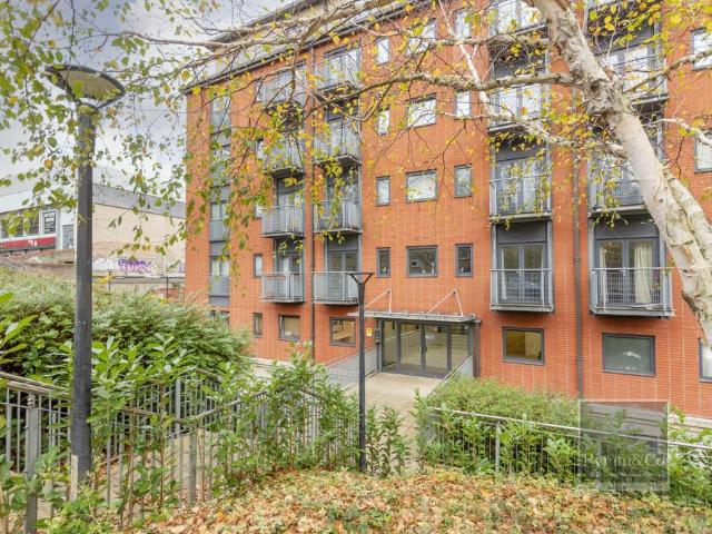 Flat for sale in Lakenham, East Bank